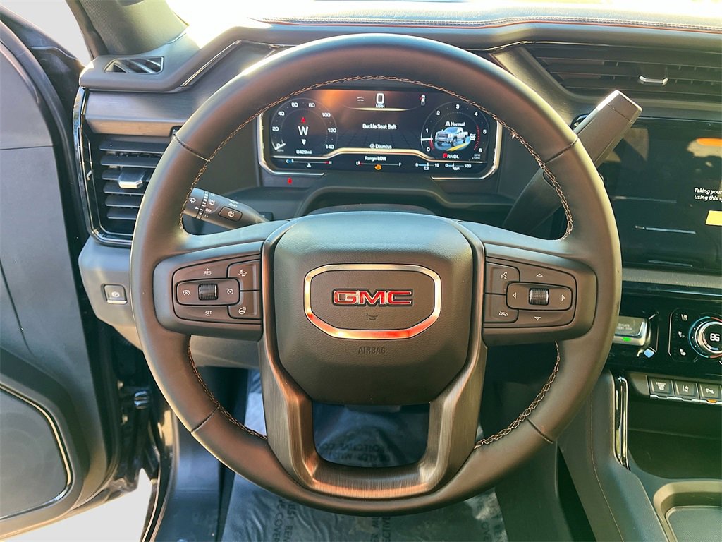 Used 2025 GMC Sierra 2500 AT4 w/ AT4 Premium Plus Package image 11