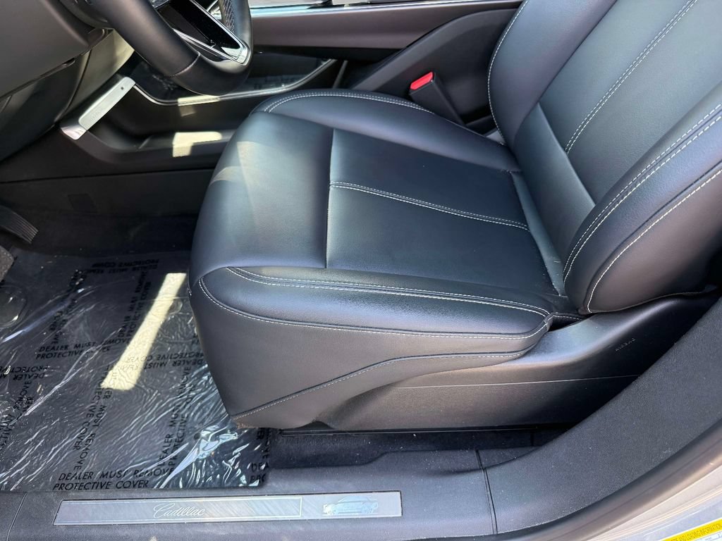 Used 2024 Cadillac Lyriq Tech w/ Driver Assist Package AWD/4WD image 3