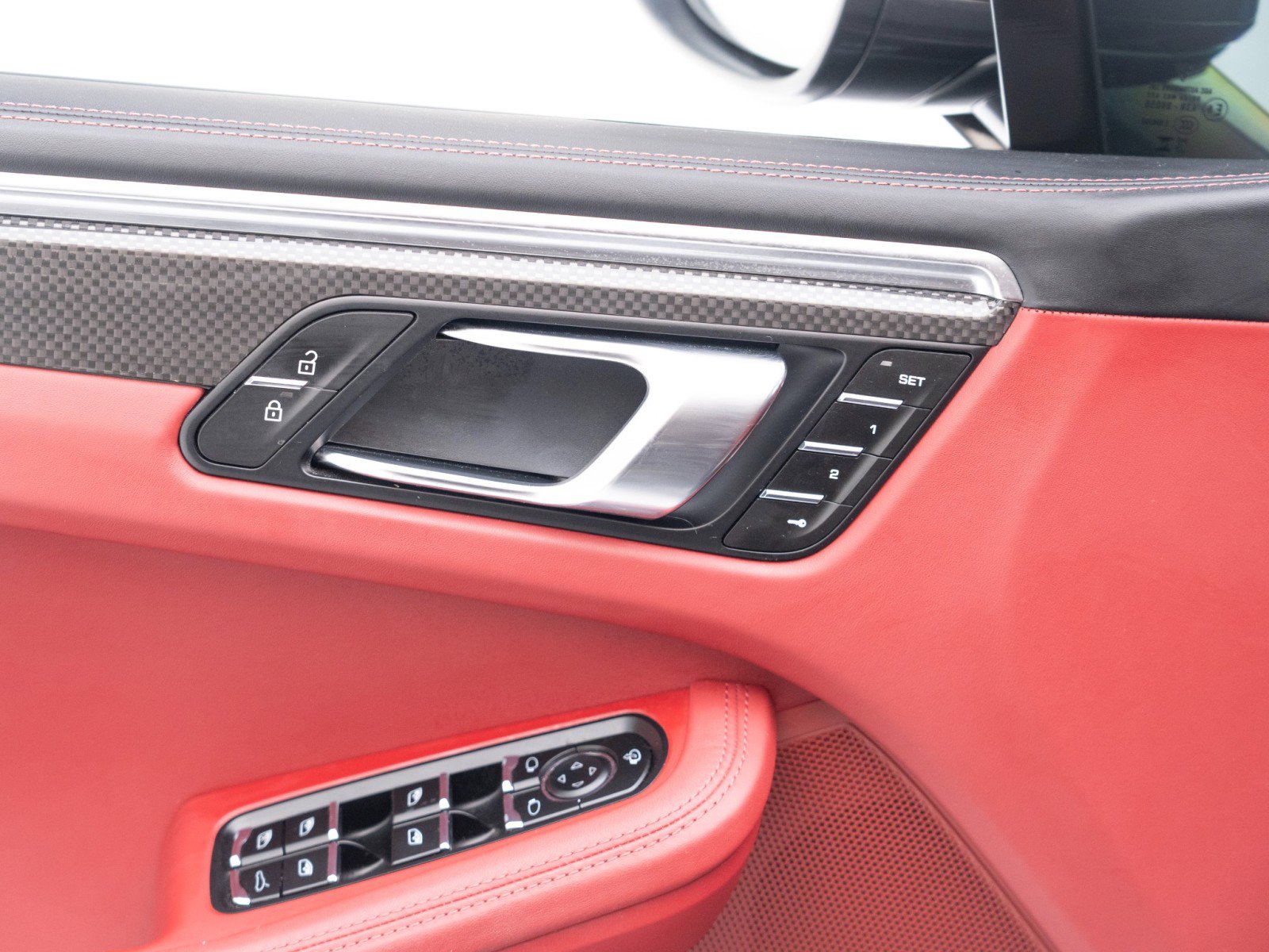 Certified 2023 Porsche Macan image 21