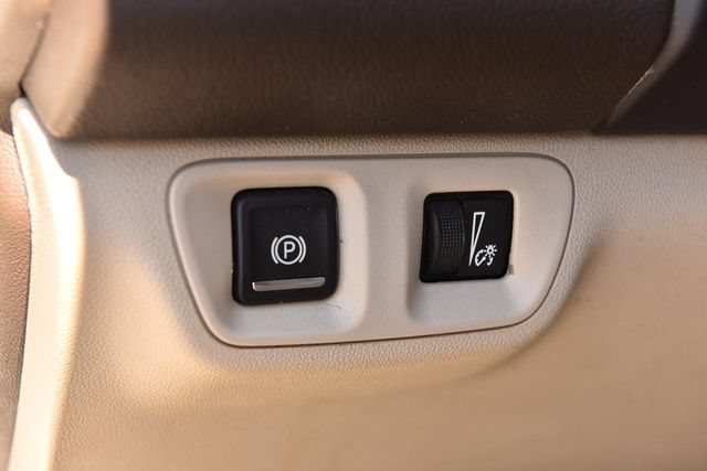 Used 2018 GMC Acadia Denali w/ Technology Package AWD/4WD image 13