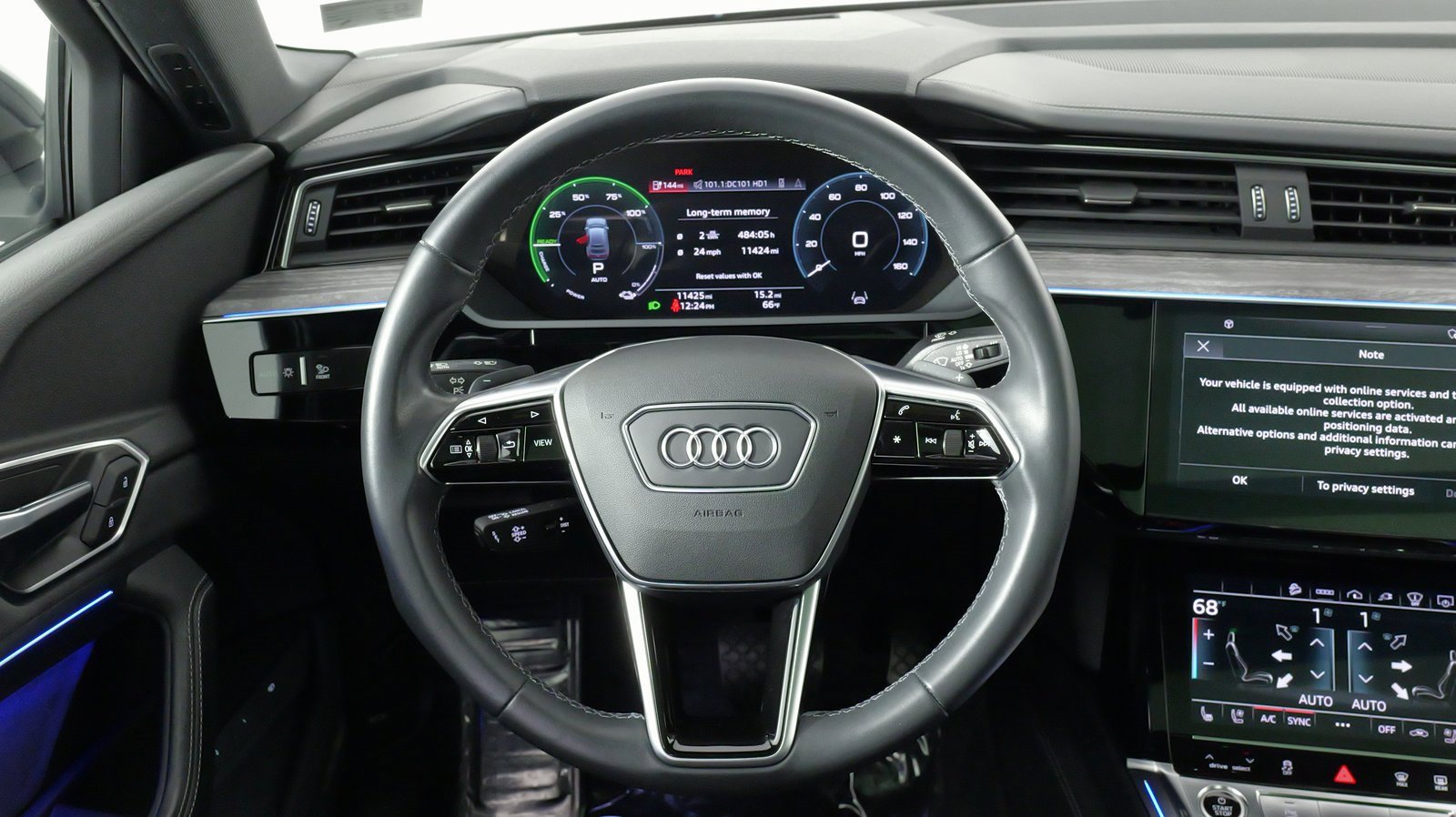Used 2023 Audi e-tron Prestige w/ Prestige Package image 43