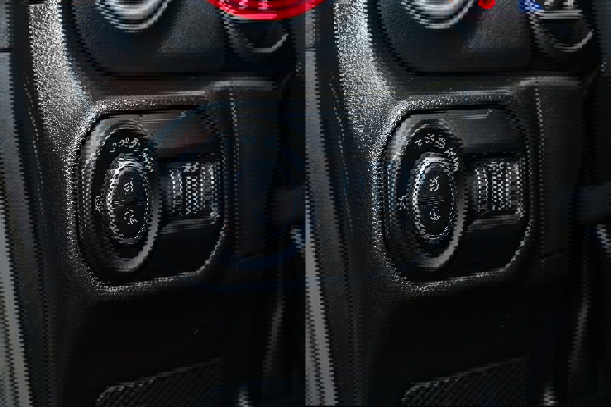 Used 2022 Jeep Gladiator Overland w/ Popular Equipment Package image 16