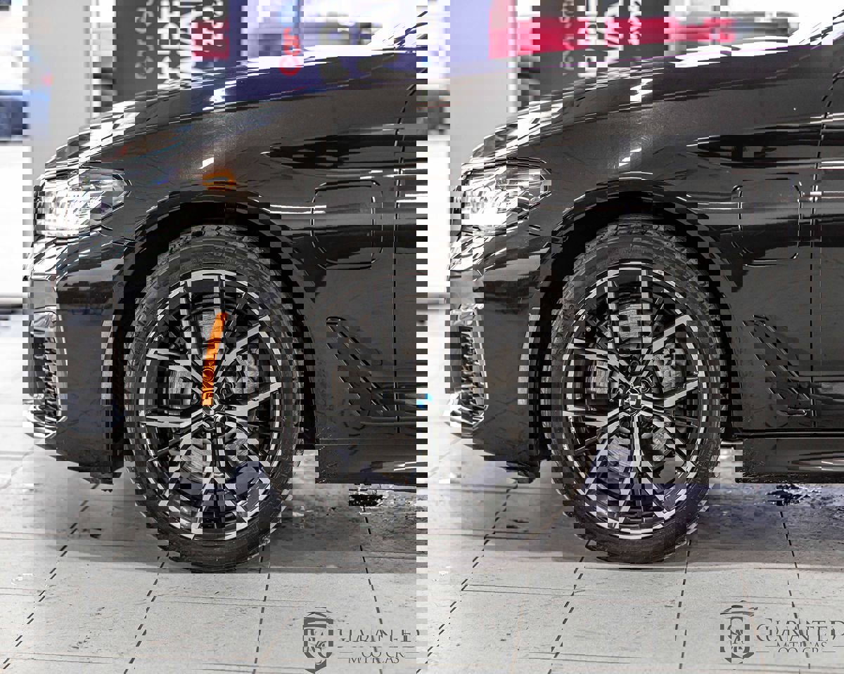 Used 2021 BMW 530e xDrive w/ Executive Package image 7