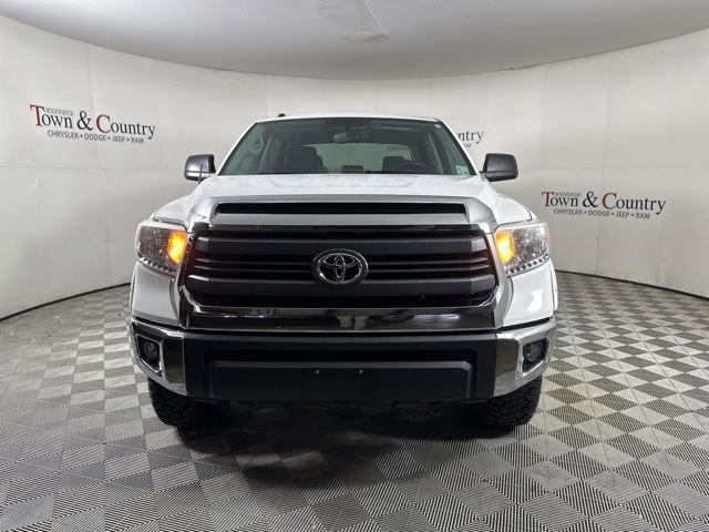 Used 2015 Toyota Tundra SR5 image 2