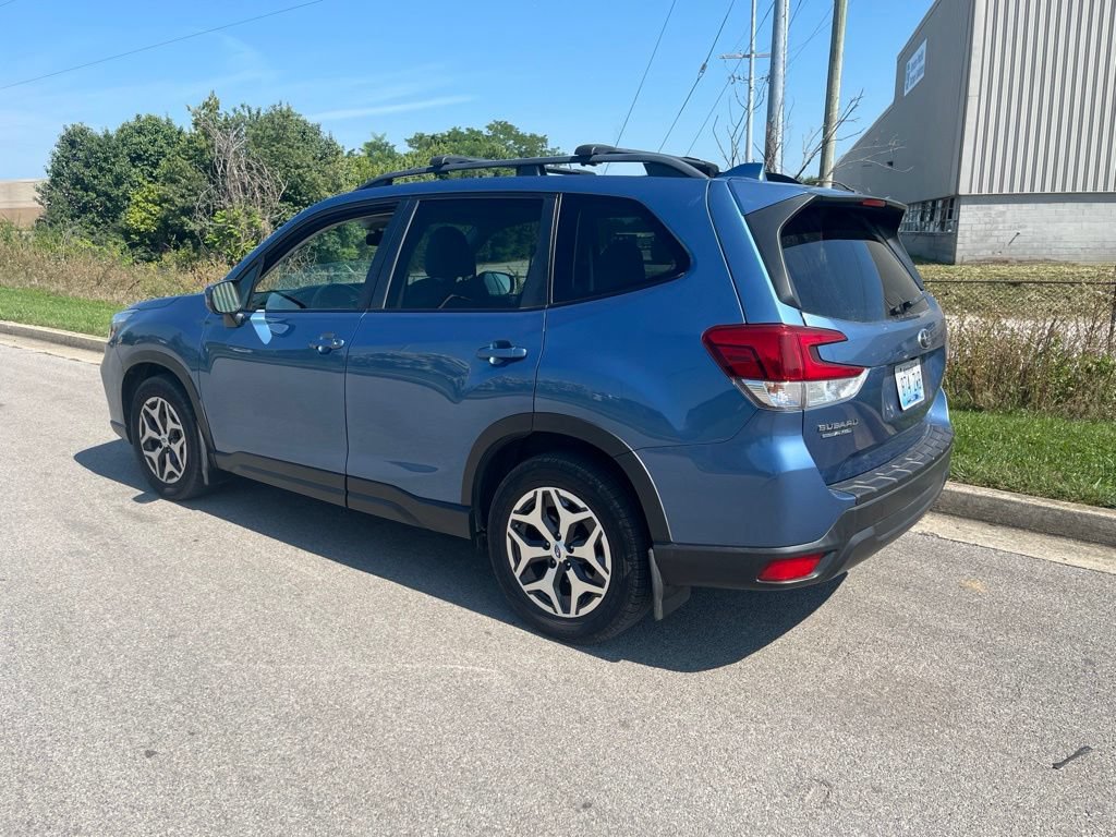 Used 2020 Subaru Forester Premium AWD/4WD image 4