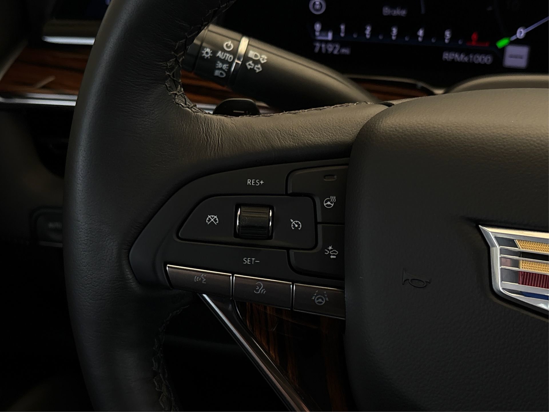 Certified 2024 Cadillac Escalade ESV Premium Luxury image 30