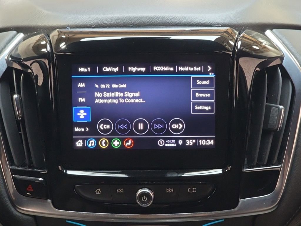 Used 2023 Chevrolet Traverse LT image 21