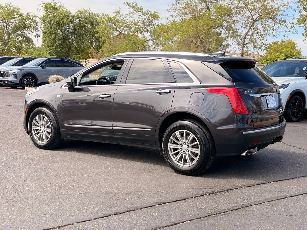 Used 2018 Cadillac XT5 Luxury FWD image 4