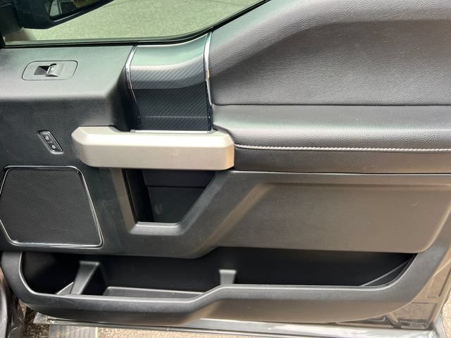 Used 2019 Ford F150 Lariat w/ Equipment Group 502A Luxury AWD/4WD image 17