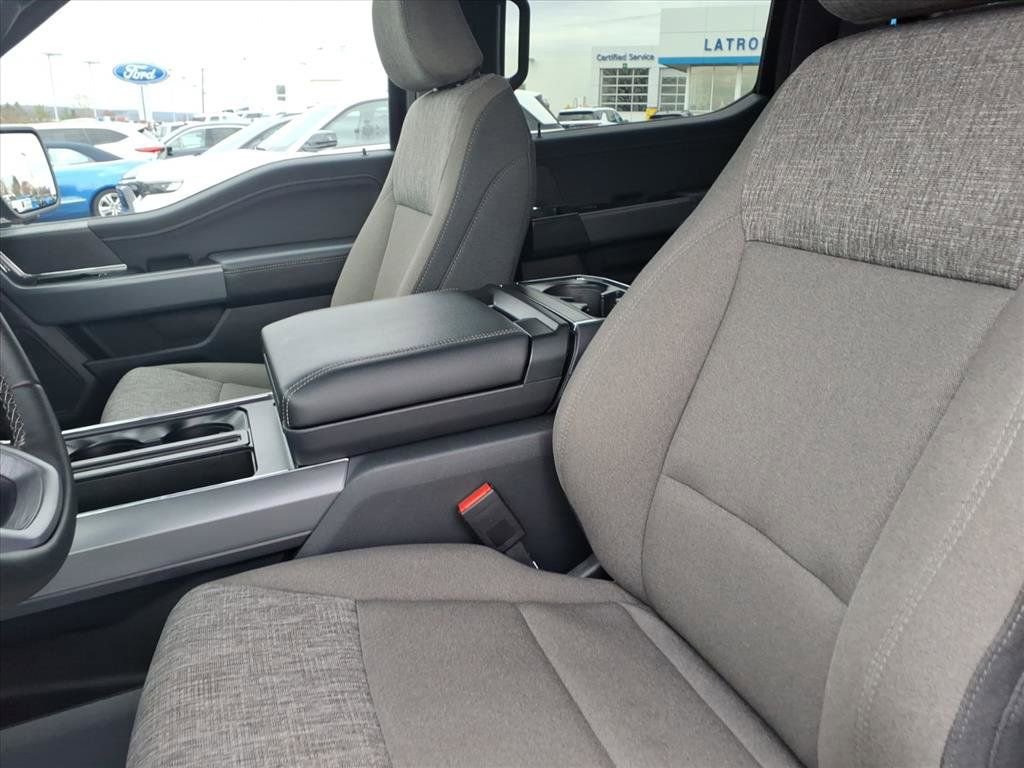 Used 2025 Ford F150 XLT w/ Equipment Group 302A MID image 10
