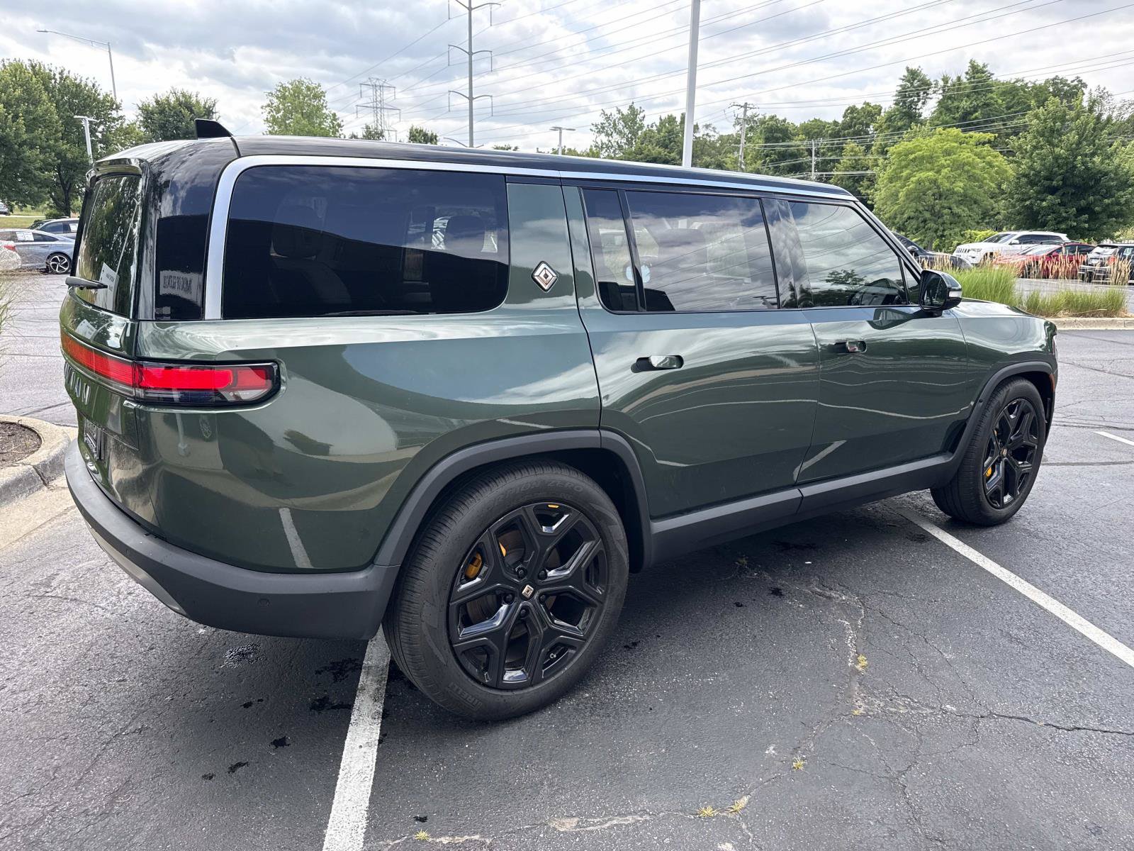 Used 2023 Rivian R1S Adventure AWD/4WD image 6
