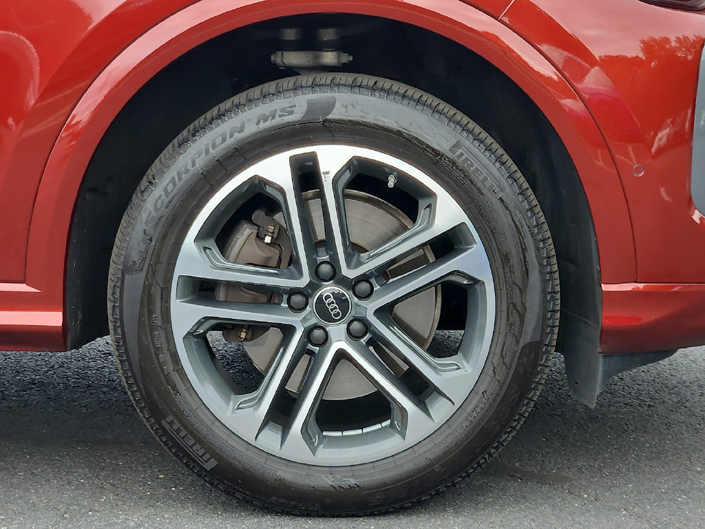 Certified 2025 Audi Q5 Premium w/ Premium Plus AWD/4WD image 14