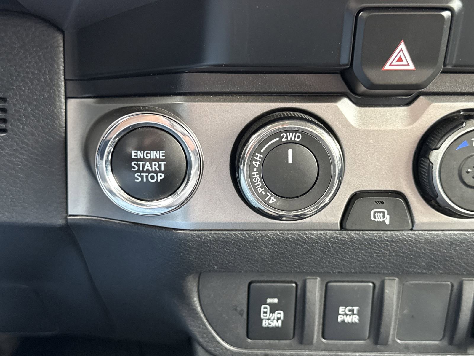 Used 2023 Toyota Tacoma SR5 w/ Technology Package AWD/4WD image 23