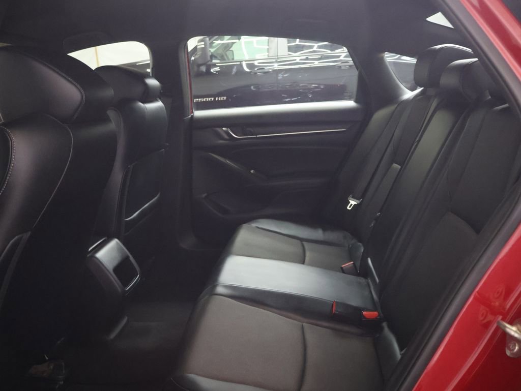 Used 2018 Honda Accord Sport image 15