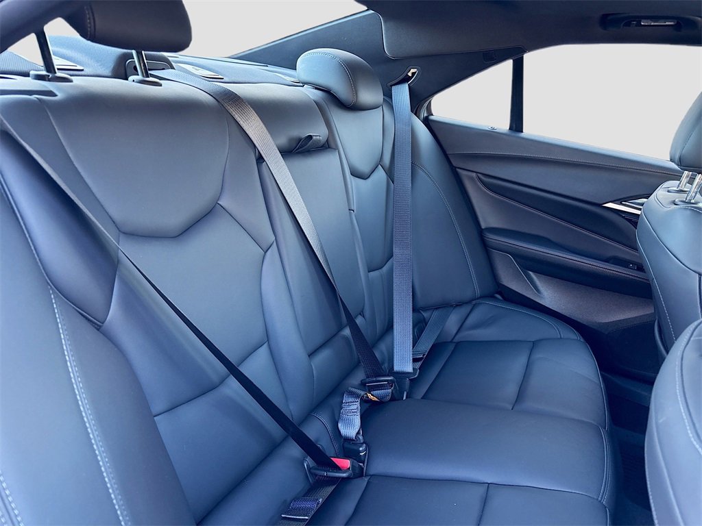 Used 2025 Cadillac CT4 Luxury image 28