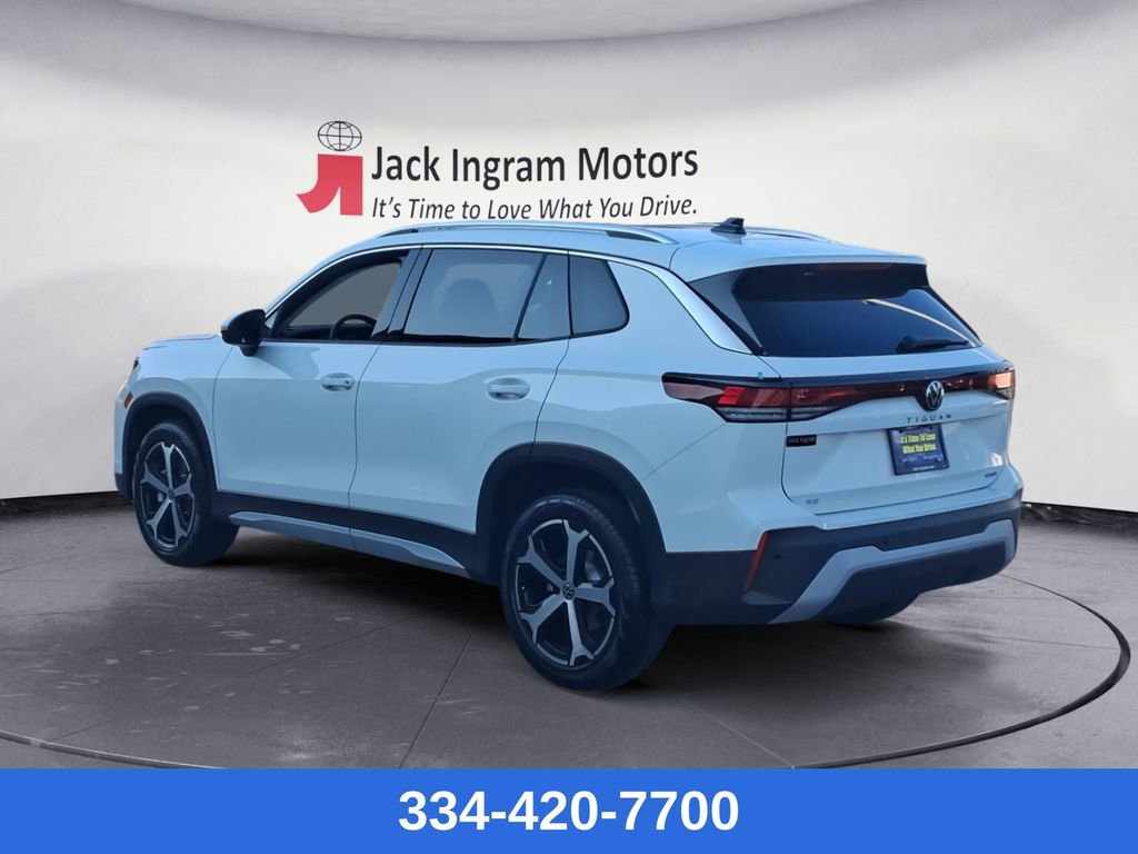 New 2025 Volkswagen Tiguan SE image 3