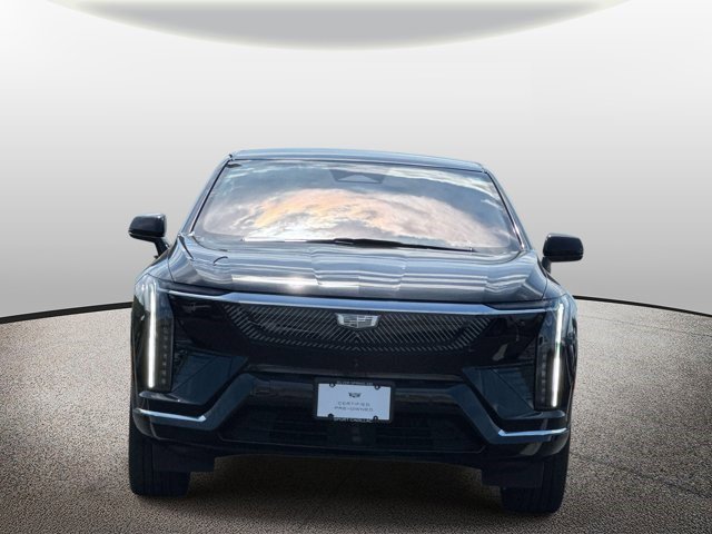 Certified 2025 Cadillac Optiq Luxury 2 w/ LPO, Floor Liner Package AWD/4WD image 22