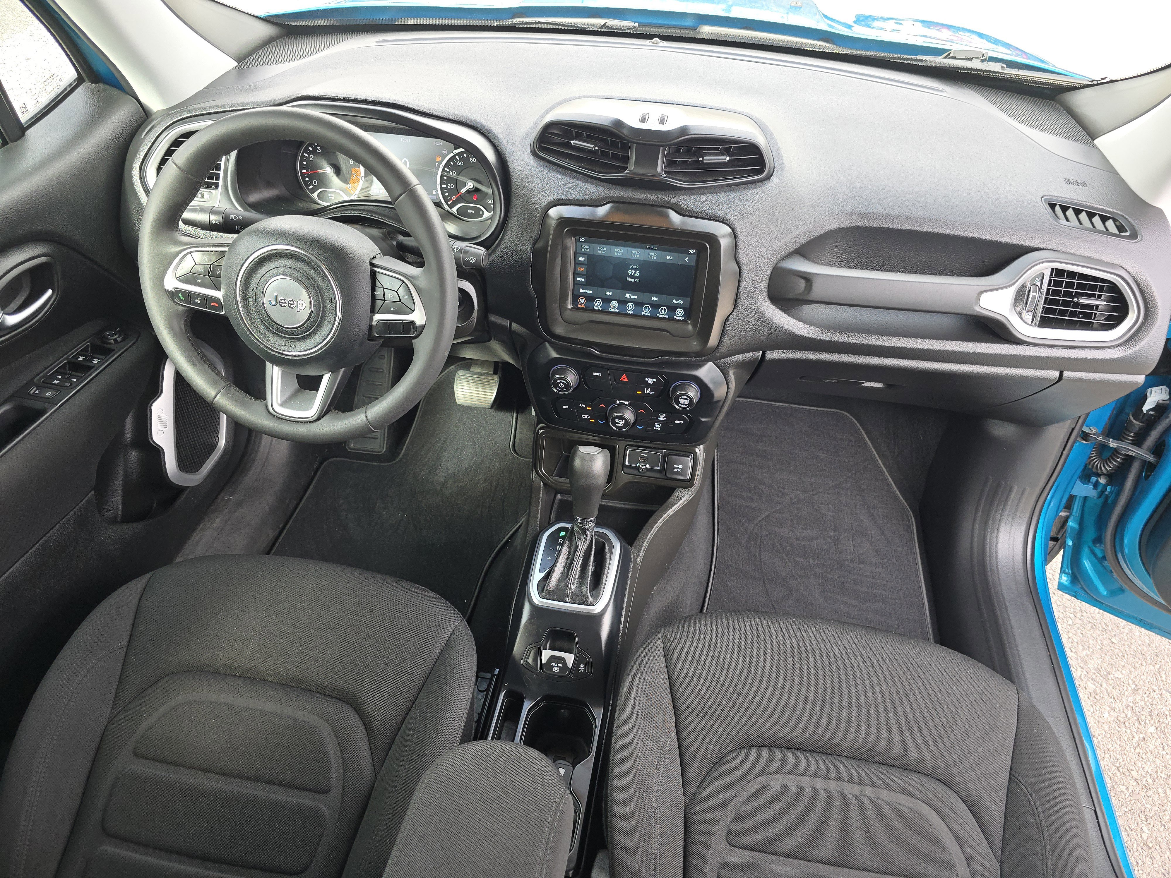 Used 2021 Jeep Renegade Latitude image 21