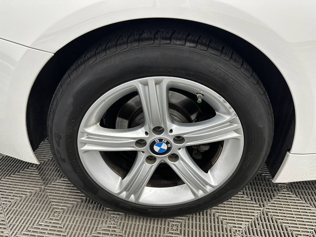 Used 2015 BMW 428i Convertible RWD image 17