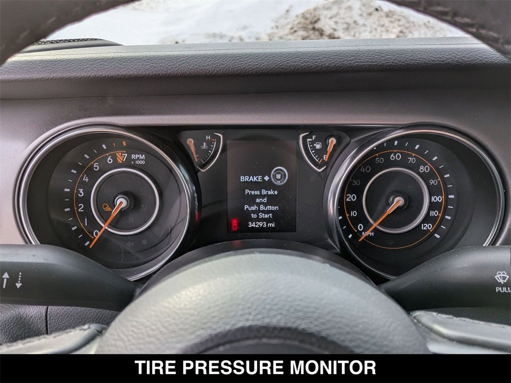 Used 2021 Jeep Gladiator Willys image 17