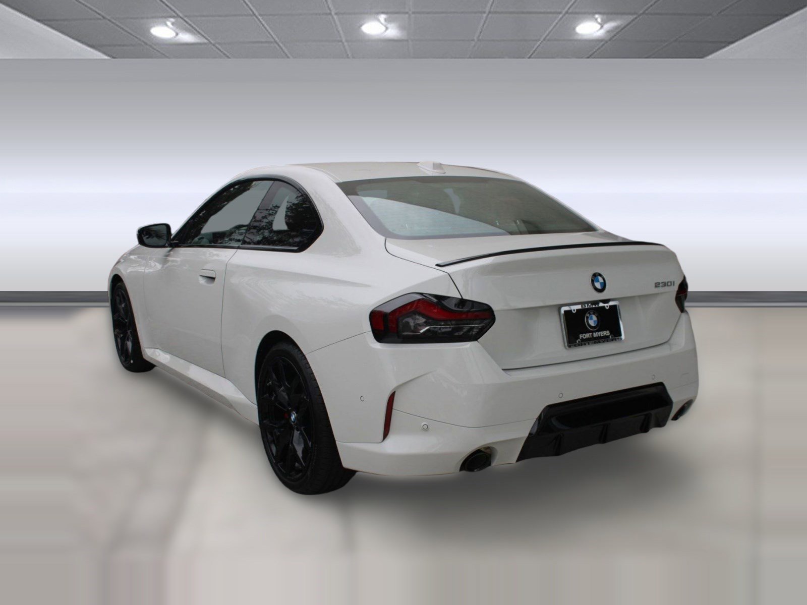 Used 2026 BMW 230i Coupe w/ Premium Package image 3