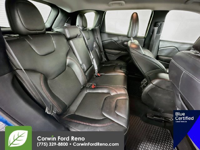 Used 2020 Jeep Cherokee Trailhawk w/ Trailer Tow Group AWD/4WD image 30