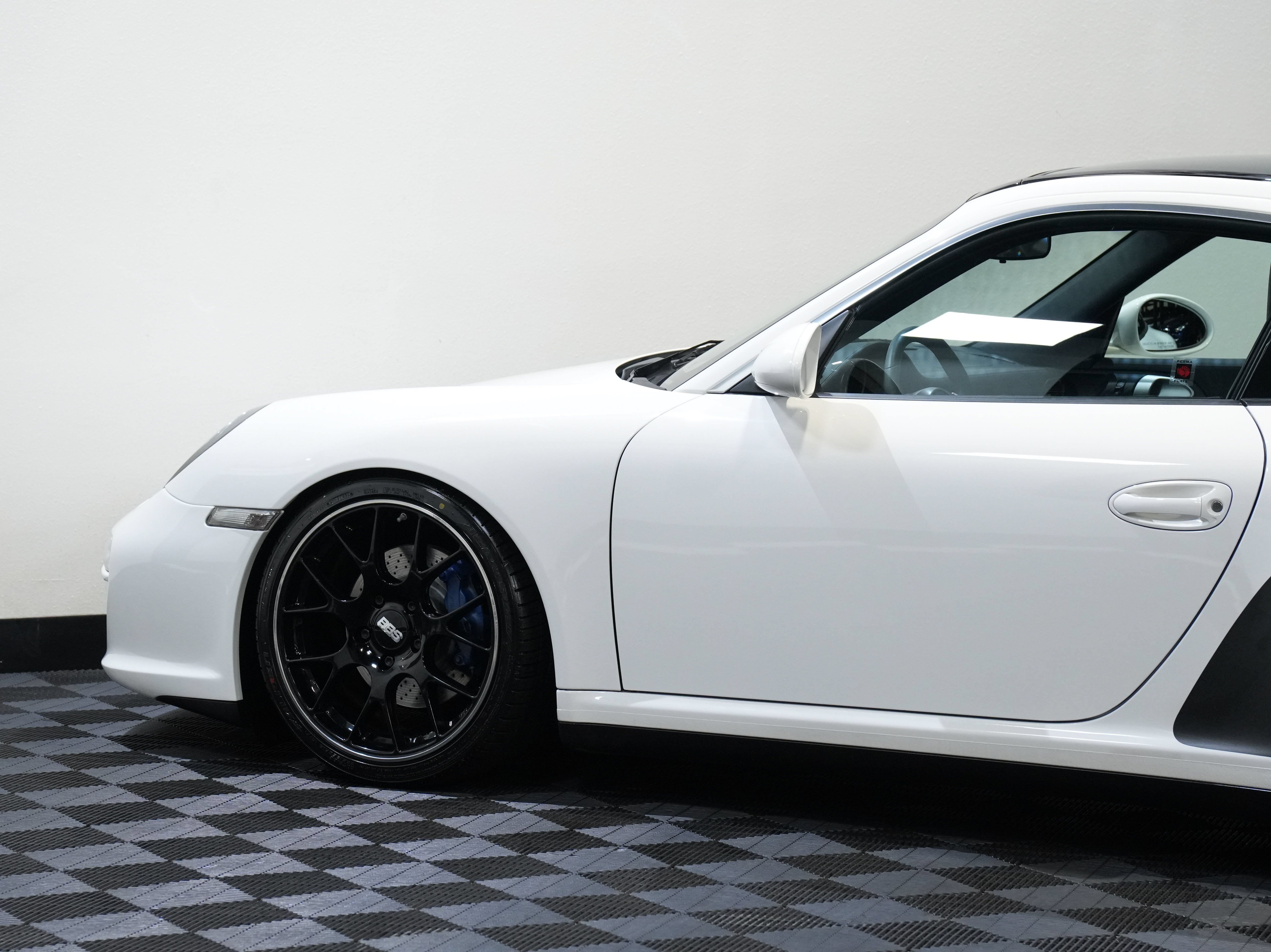 Used 2010 Porsche 911 Targa 4 AWD/4WD image 21