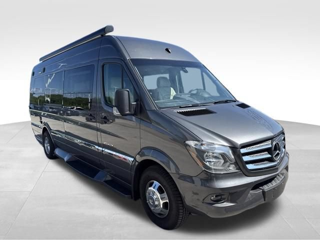 Used 2016 Mercedes-Benz Sprinter 3500 image 3