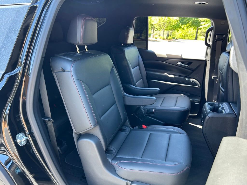 Used 2024 Chevrolet Traverse Z71 w/ Enhanced Driving Package image 48