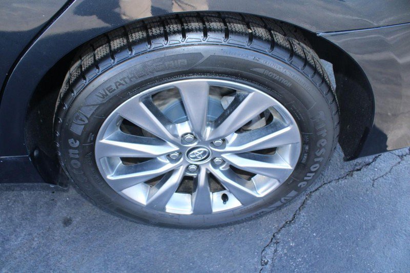 Used 2016 Toyota Camry XLE image 7