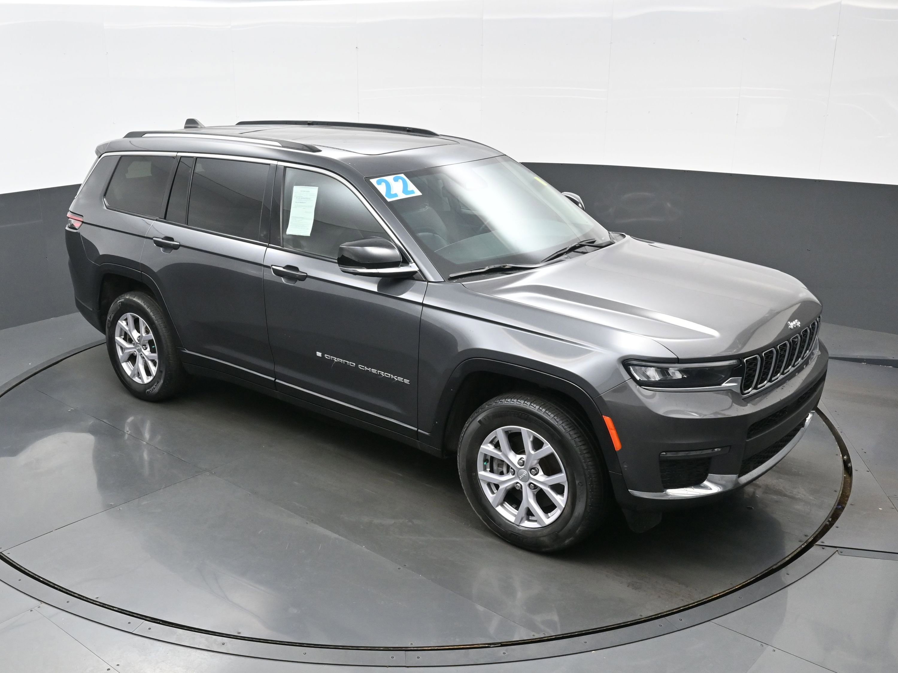 Used 2022 Jeep Grand Cherokee L Limited w/ Luxury Tech Group II image 38