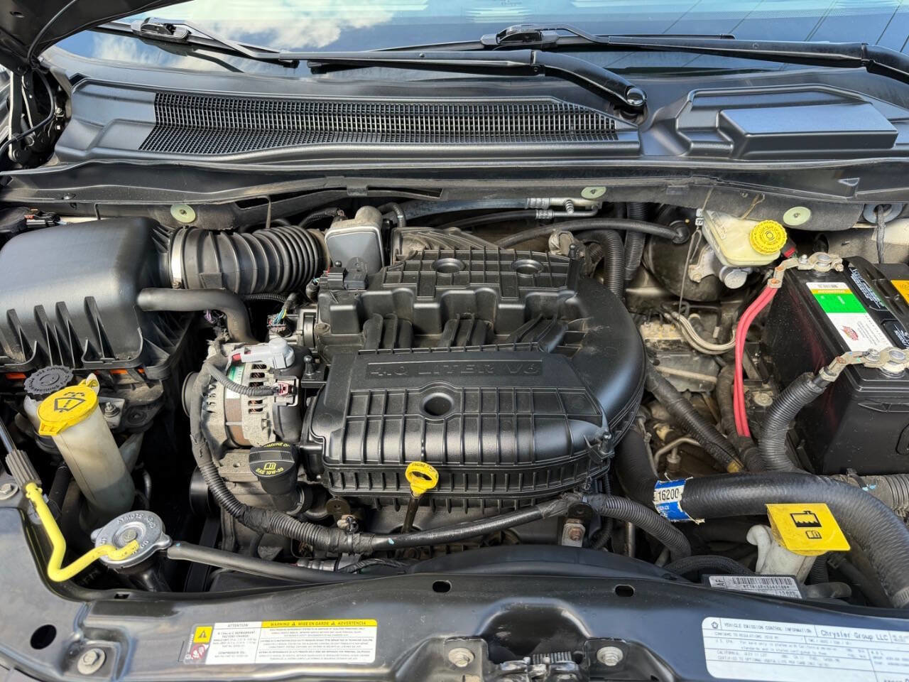 Used 2010 Chrysler Town & Country Touring w/ Entertainment Group #2 image 36