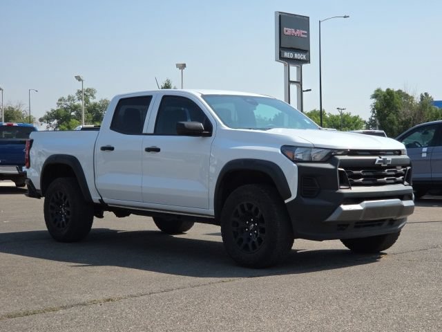 Used 2023 Chevrolet Colorado Trail Boss w/ Advanced Trailering Package AWD/4WD image 2