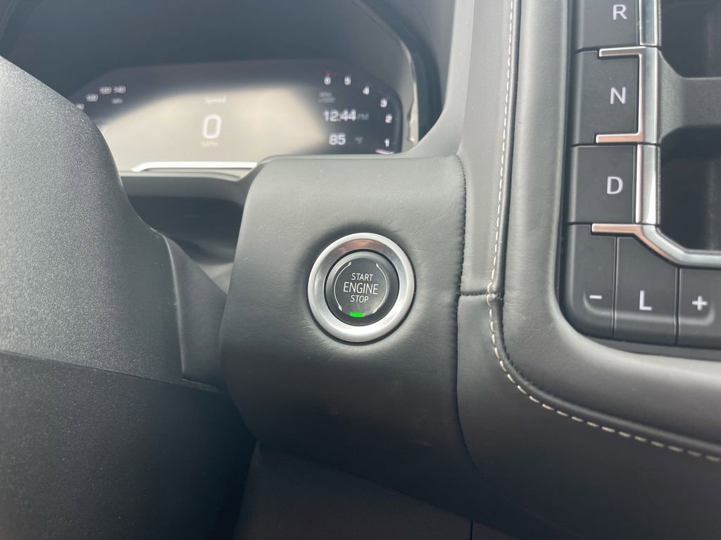 Used 2023 GMC Yukon XL Denali Ultimate image 24