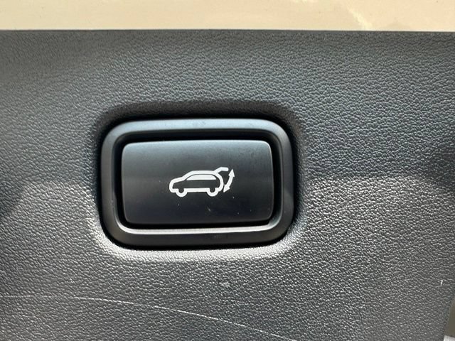 Used 2024 Kia EV6 Wind w/ Wind Technology Package AWD/4WD image 10