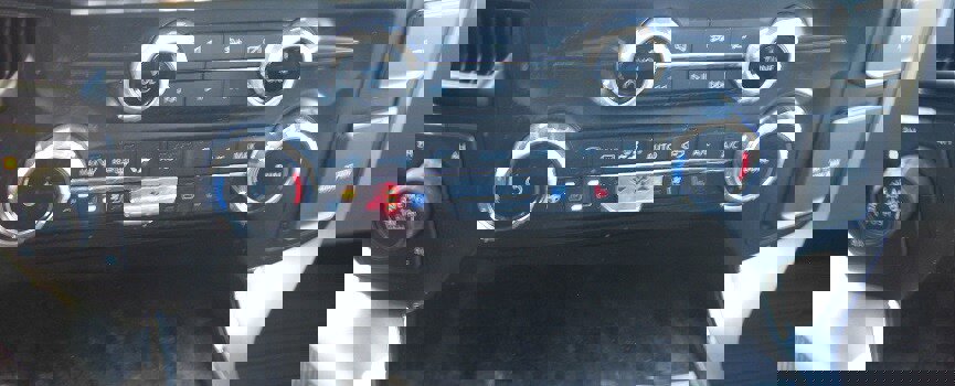 Used 2023 Ford F150 Lariat w/ Equipment Group 502A High AWD/4WD image 14