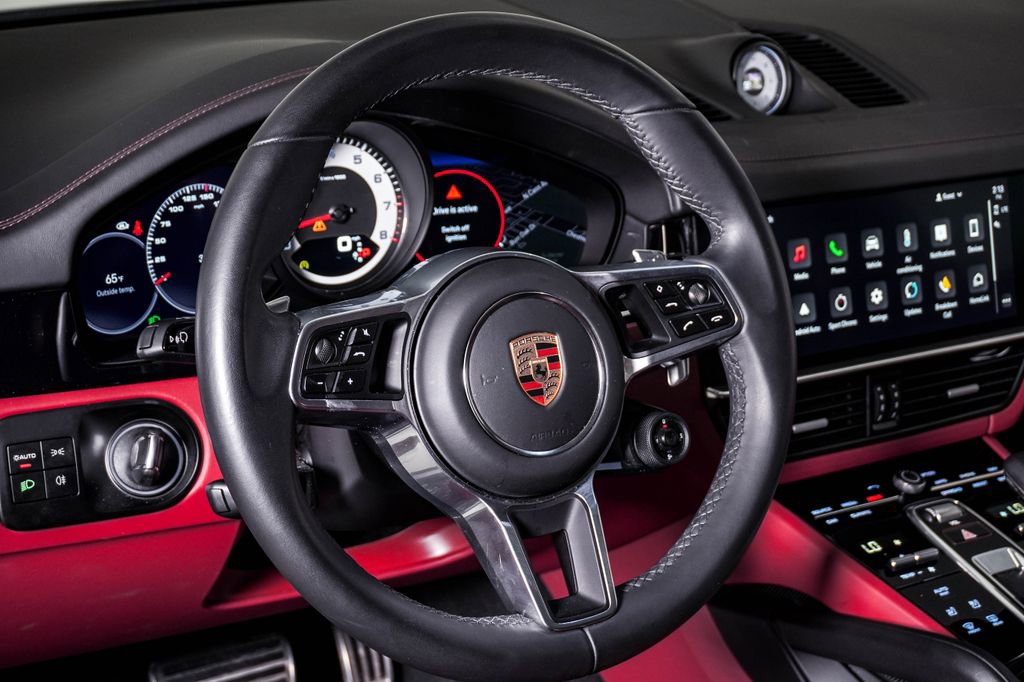 Certified 2023 Porsche Cayenne S image 18