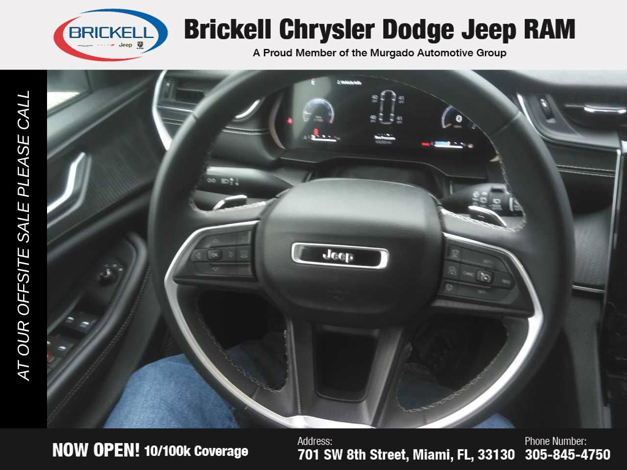 Used 2023 Jeep Grand Cherokee L Laredo RWD image 21