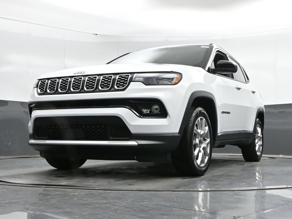 Used 2025 Jeep Compass Limited AWD/4WD image 43