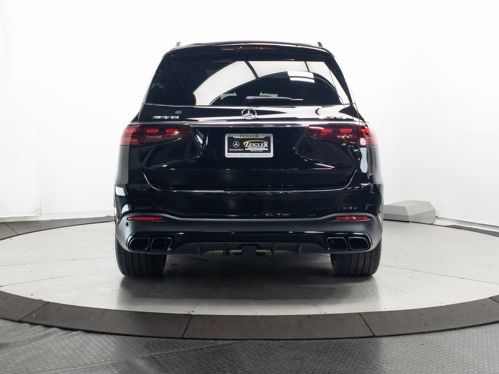 Used 2025 Mercedes-Benz GLS 63 AMG 4MATIC image 32