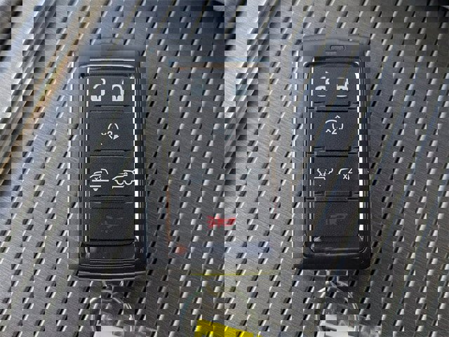 New 2025 Jeep Wagoneer Series II image 32