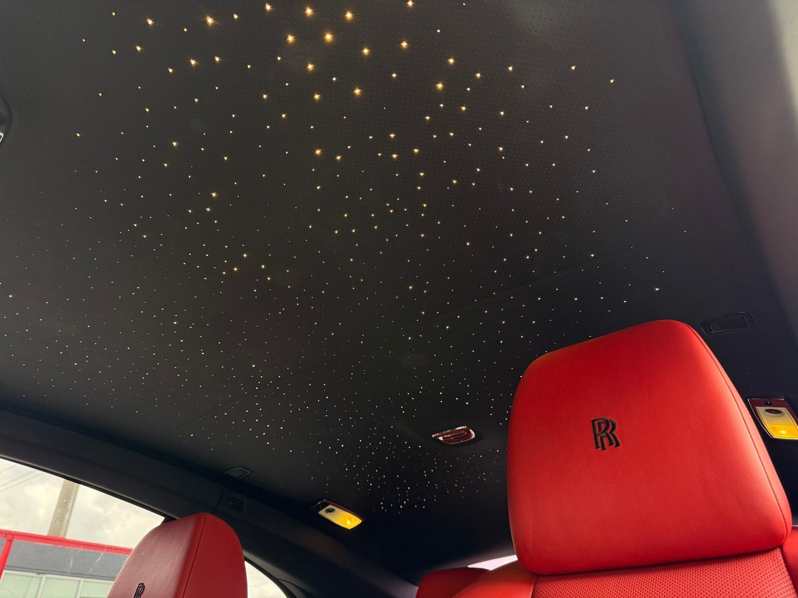 Used 2019 Rolls-Royce Wraith RWD image 28