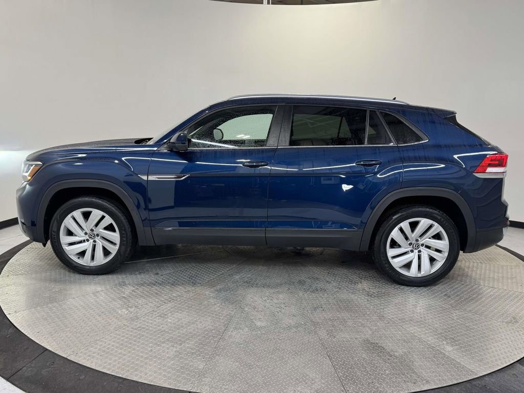 Used 2022 Volkswagen Atlas Cross Sport SE image 4