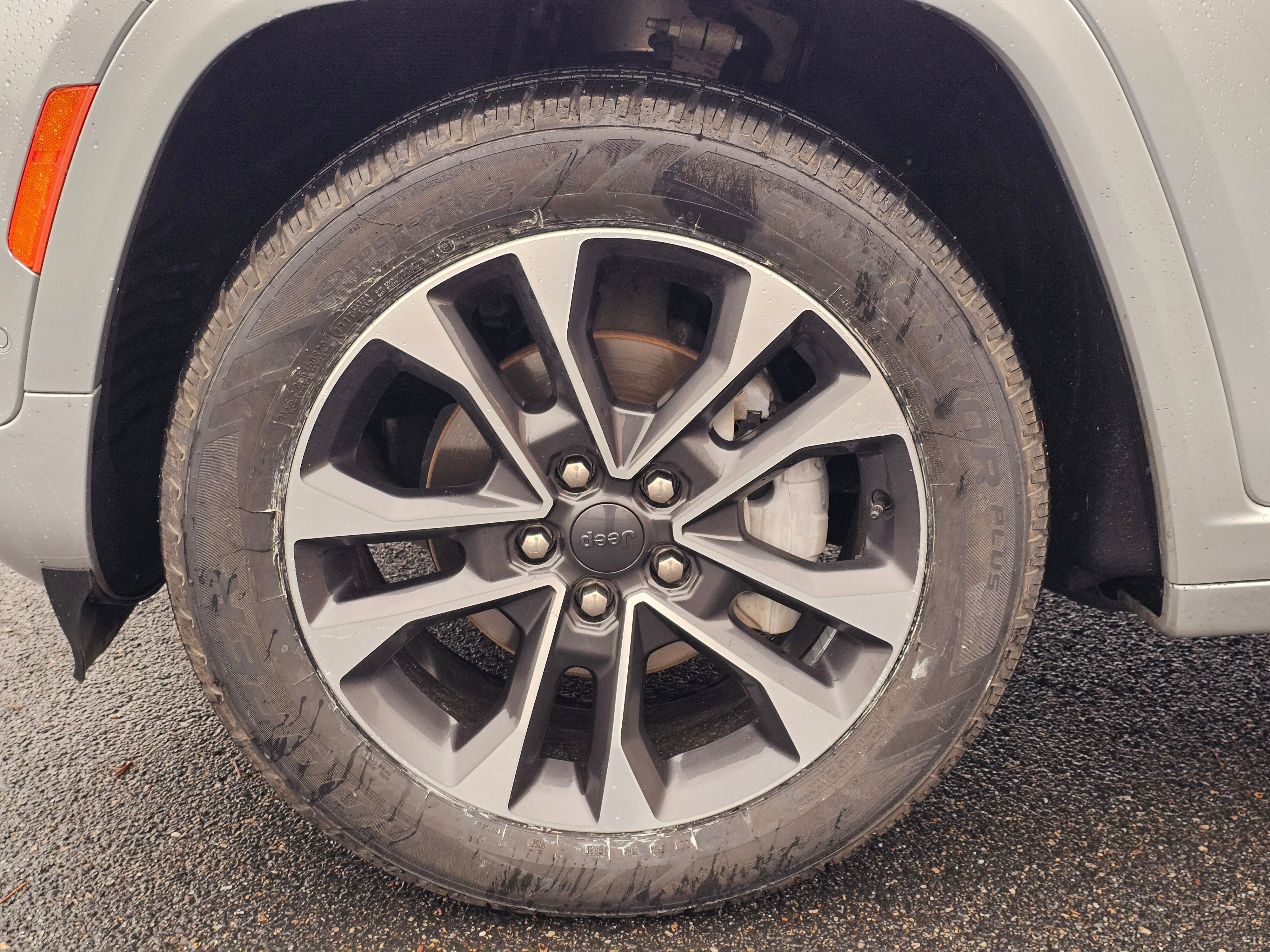 Used 2024 Jeep Grand Cherokee Overland image 8