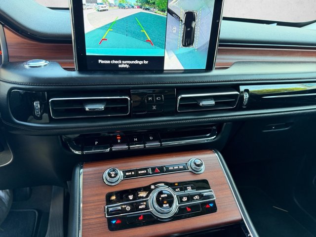 Used 2021 Lincoln Aviator Reserve RWD image 12