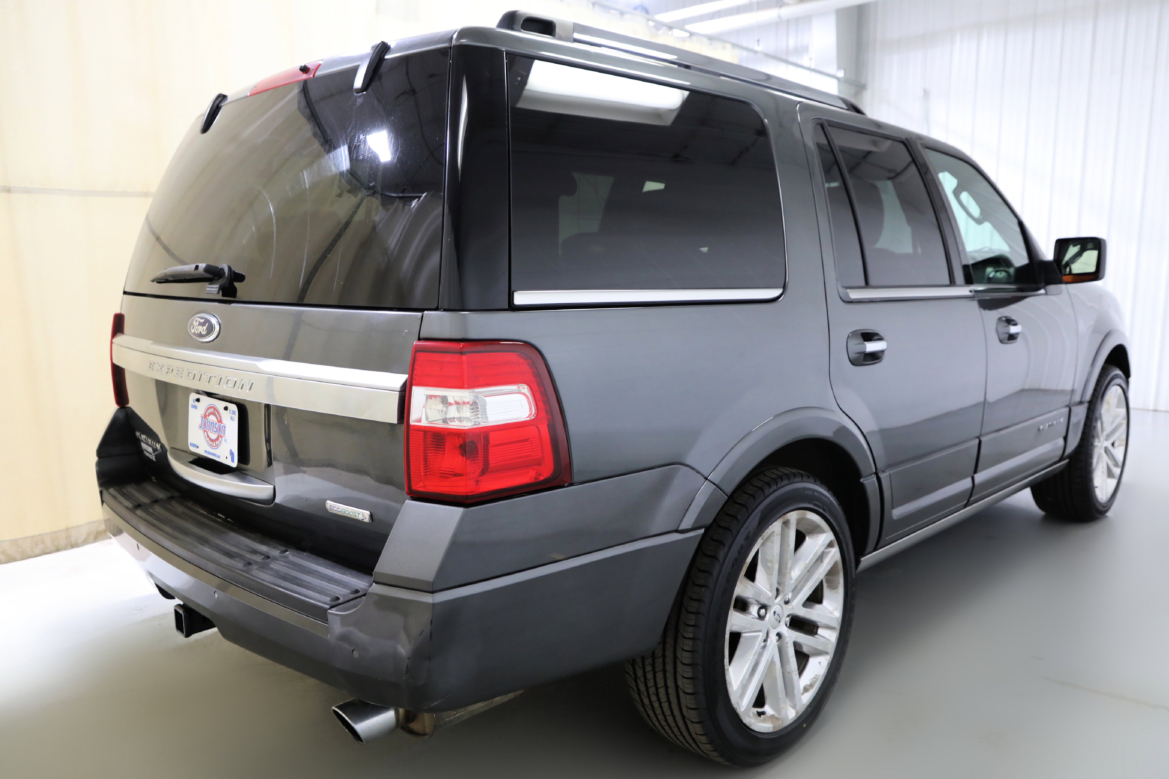 Used 2015 Ford Expedition Platinum image 22