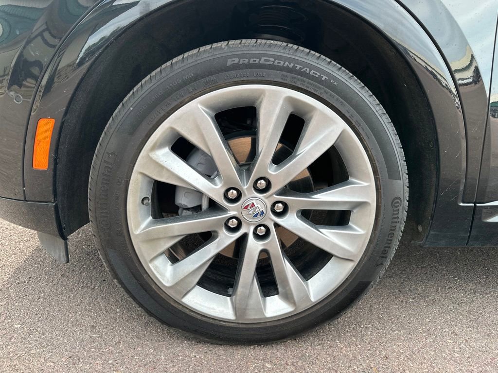 Used 2023 Buick Envision Avenir AWD/4WD image 40