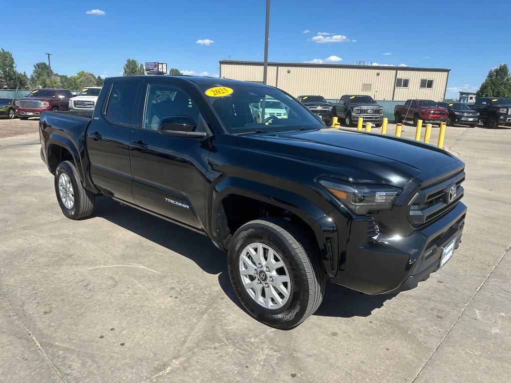 Used 2025 Toyota Tacoma SR5 AWD/4WD image 35