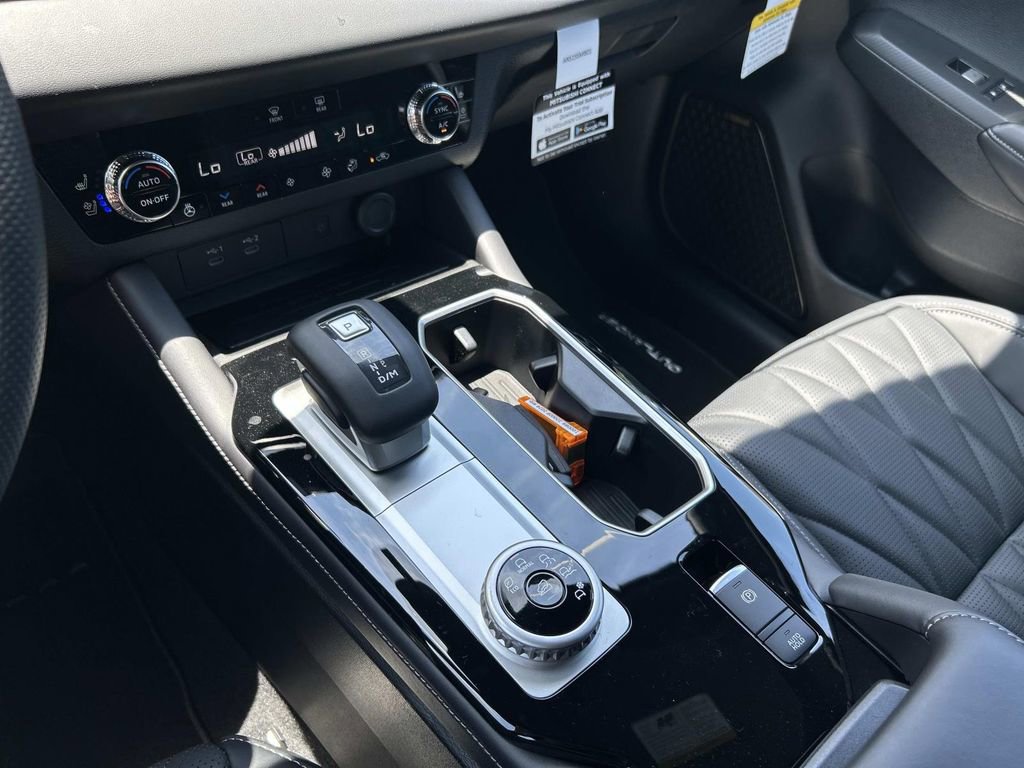 New 2026 Mitsubishi Outlander SEL Black Edition FWD image 29