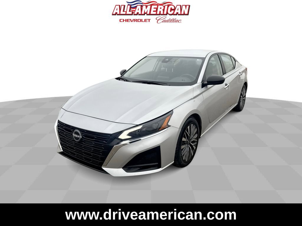 Used 2024 Nissan Altima 2.5 SV image 1